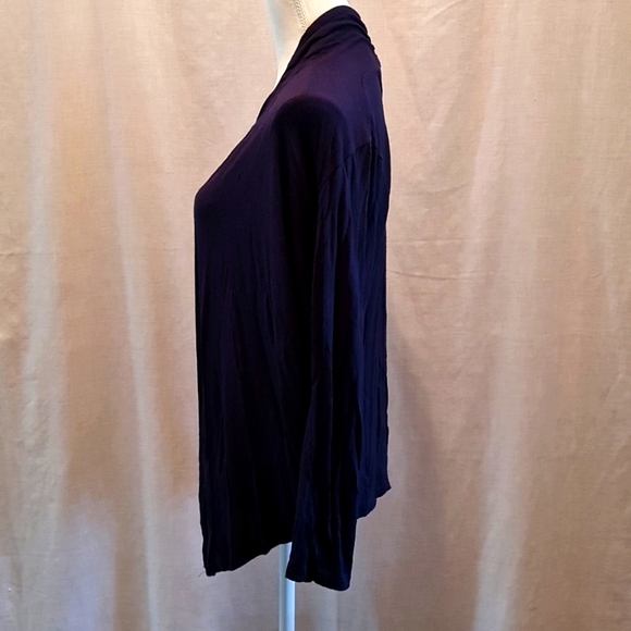 FREE TO LIVE dark blue cardian, prob L, GUC, comfortable, long sleeve, versatile - Picture 2 of 4